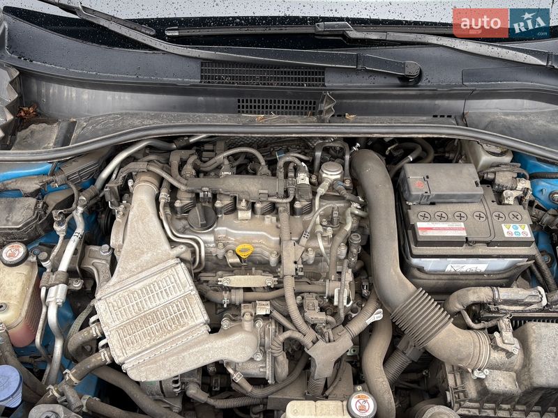 Внедорожник / Кроссовер Toyota C-HR 2019 в Киеве фото 28 Внедорожник / Кроссовер Toyota C-HR 2019 в Киеве