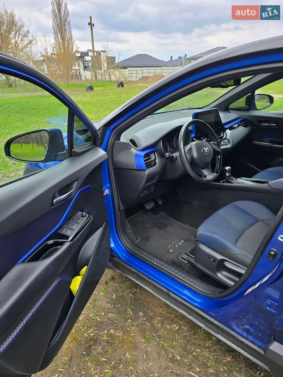 2017 Toyota C-HR - мініатюра 13