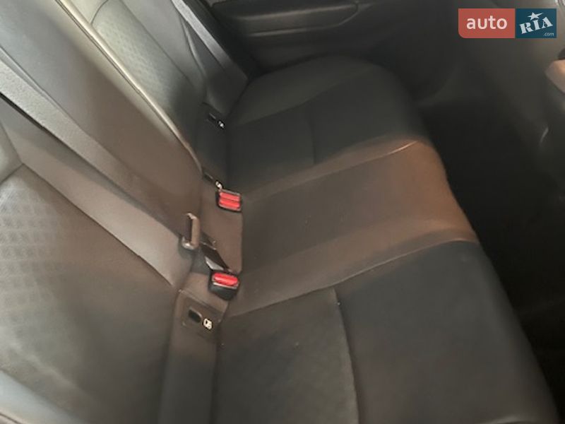 Внедорожник / Кроссовер Toyota C-HR 2020 в Киеве