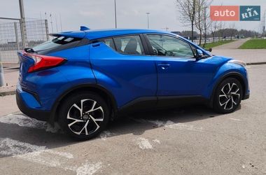 Внедорожник / Кроссовер Toyota C-HR 2018 в Львове