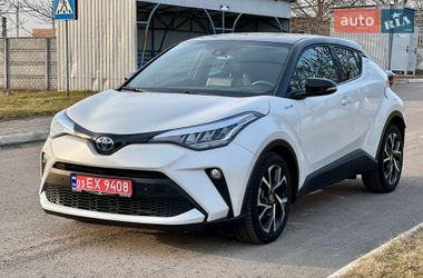 Позашляховик / Кросовер Toyota C-HR 2020 в Рівному