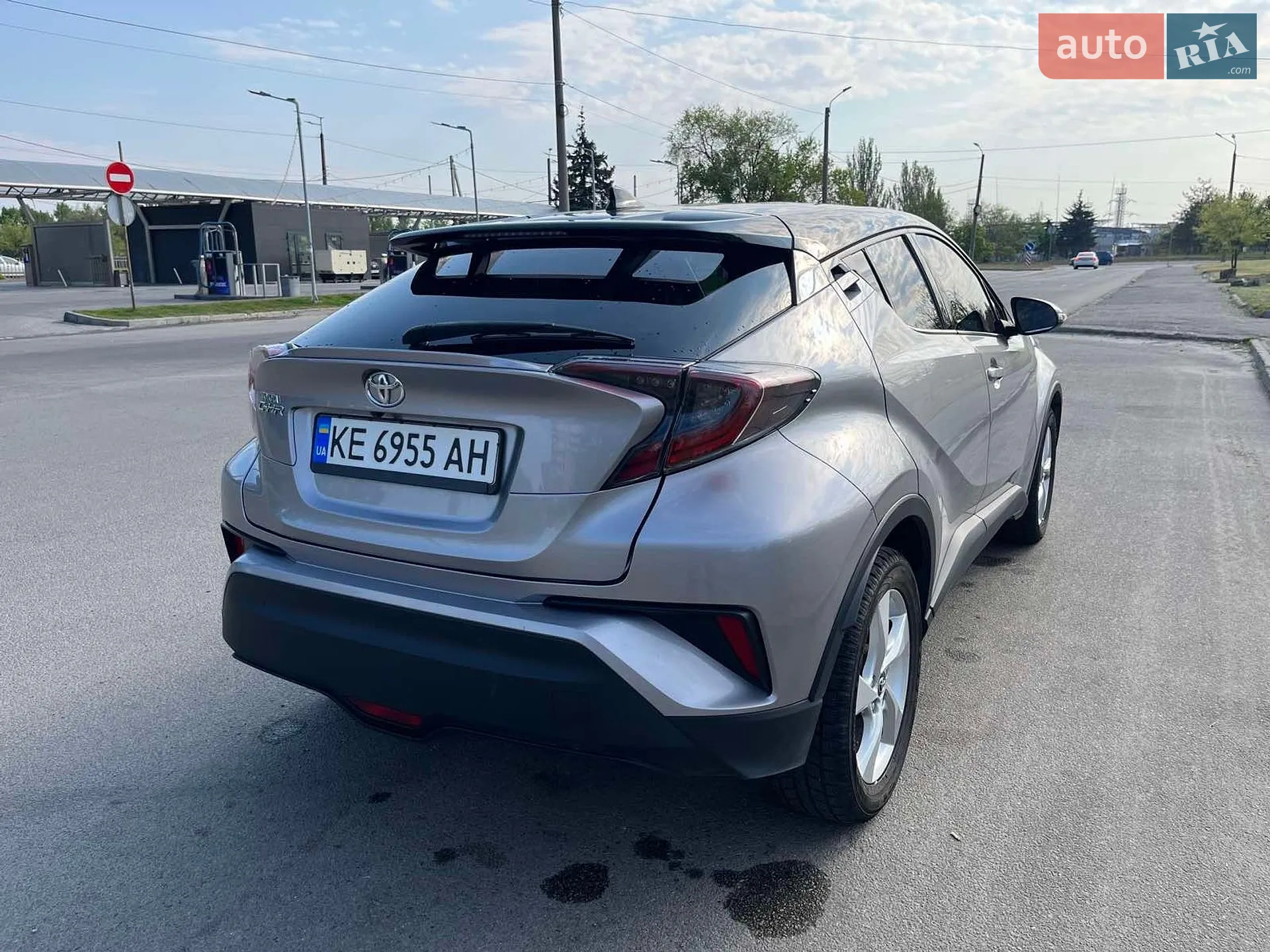 2017 Toyota C-HR - мініатюра 16