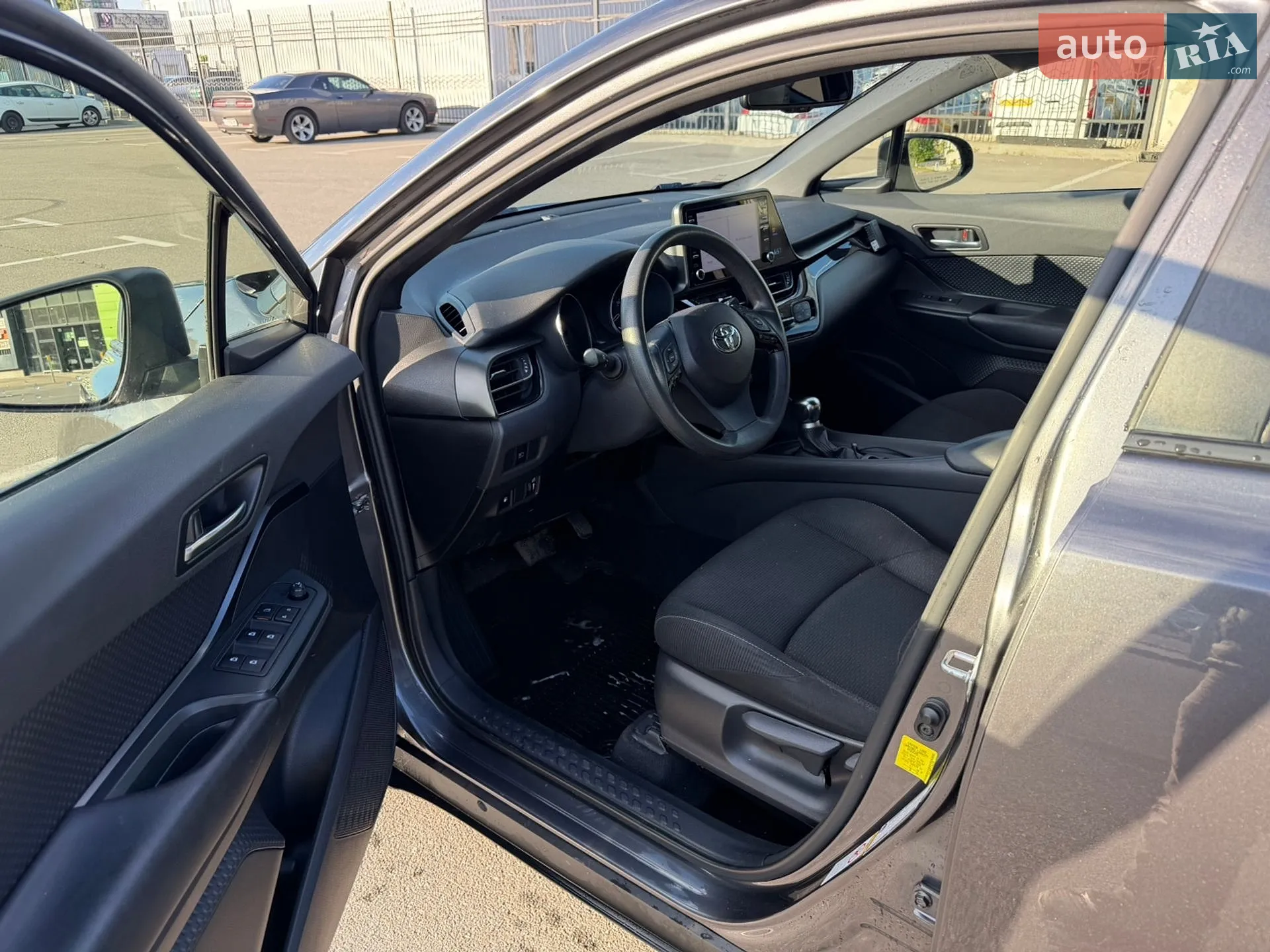 2019 Toyota C-HR - мініатюра 18
