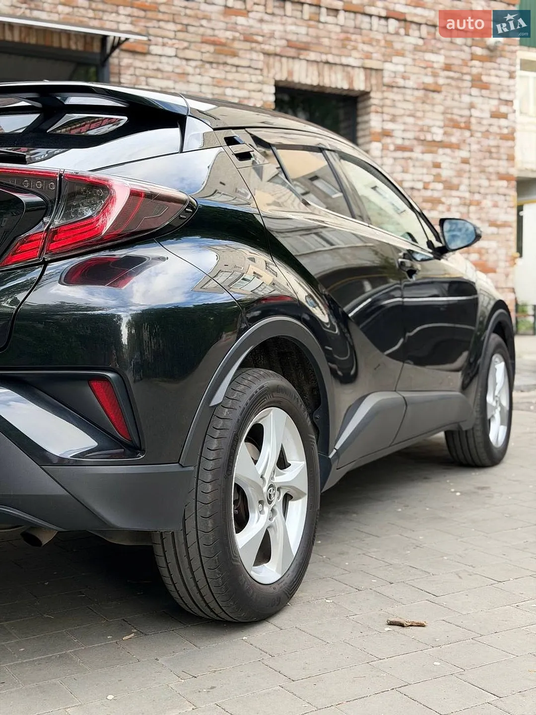 2017 Toyota C-HR - мініатюра 31