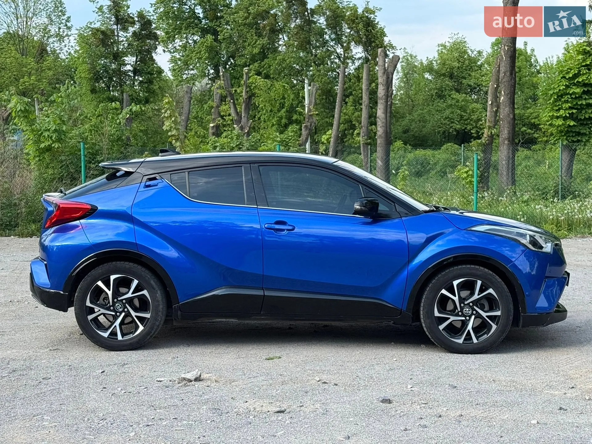2017 Toyota C-HR - мініатюра 10