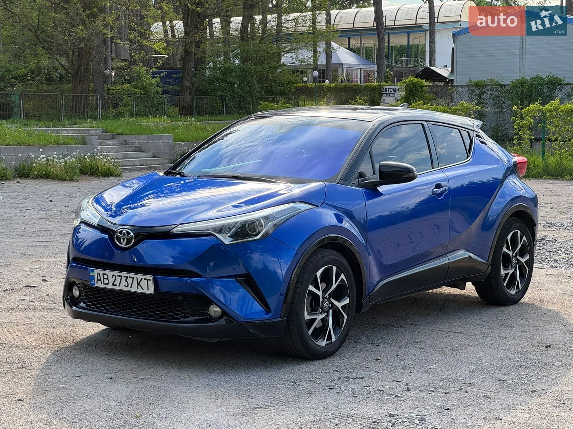 2017 Toyota C-HR - мініатюра 28