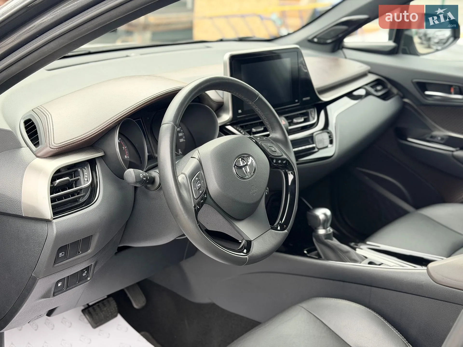 2019 Toyota C-HR - мініатюра 12
