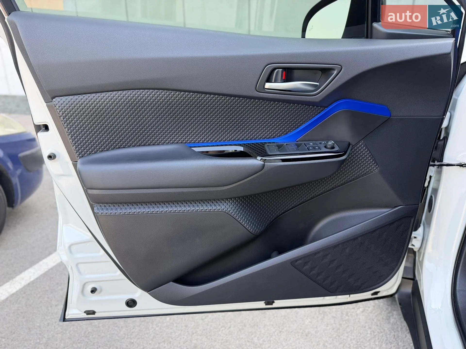 2020 Toyota C-HR - мініатюра 30
