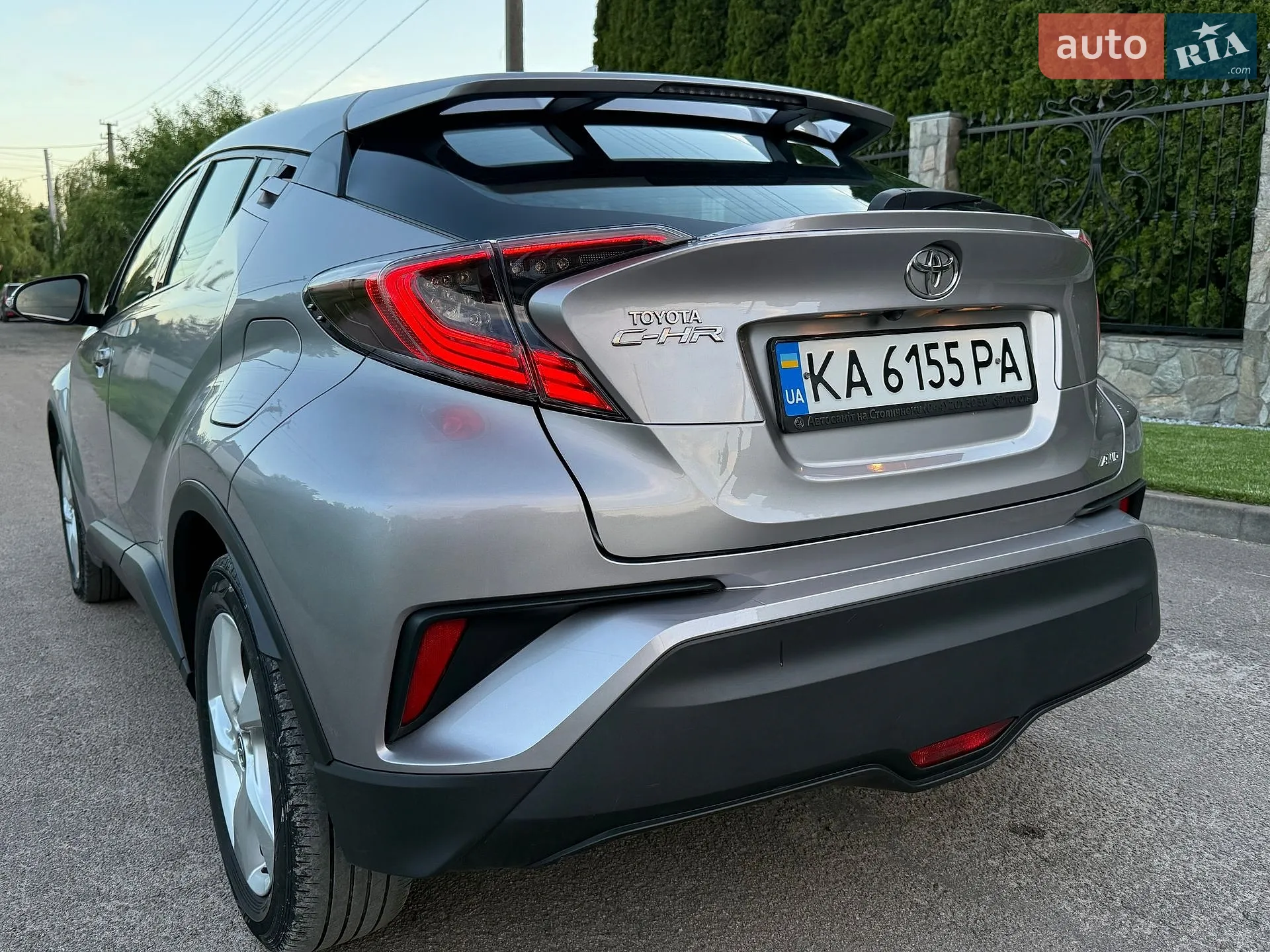 2017 Toyota C-HR - мініатюра 13