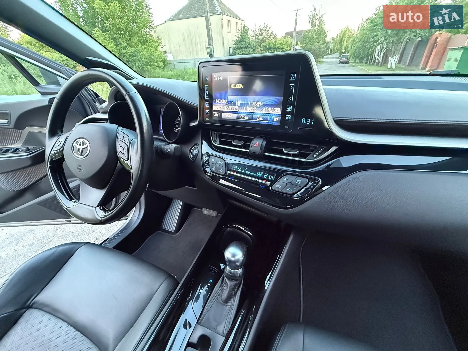 2017 Toyota C-HR - мініатюра 37