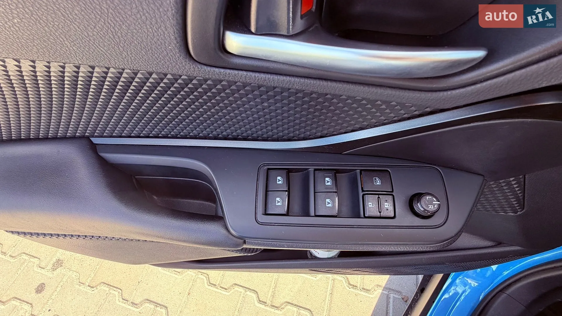 2019 Toyota C-HR - мініатюра 22