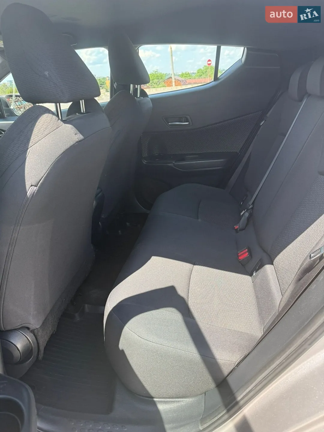2019 Toyota C-HR - мініатюра 14
