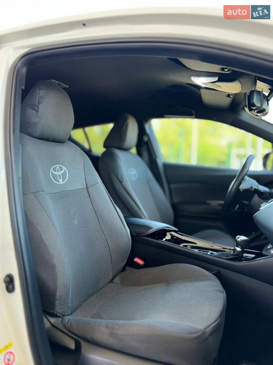 2018 Toyota C-HR - мініатюра 14