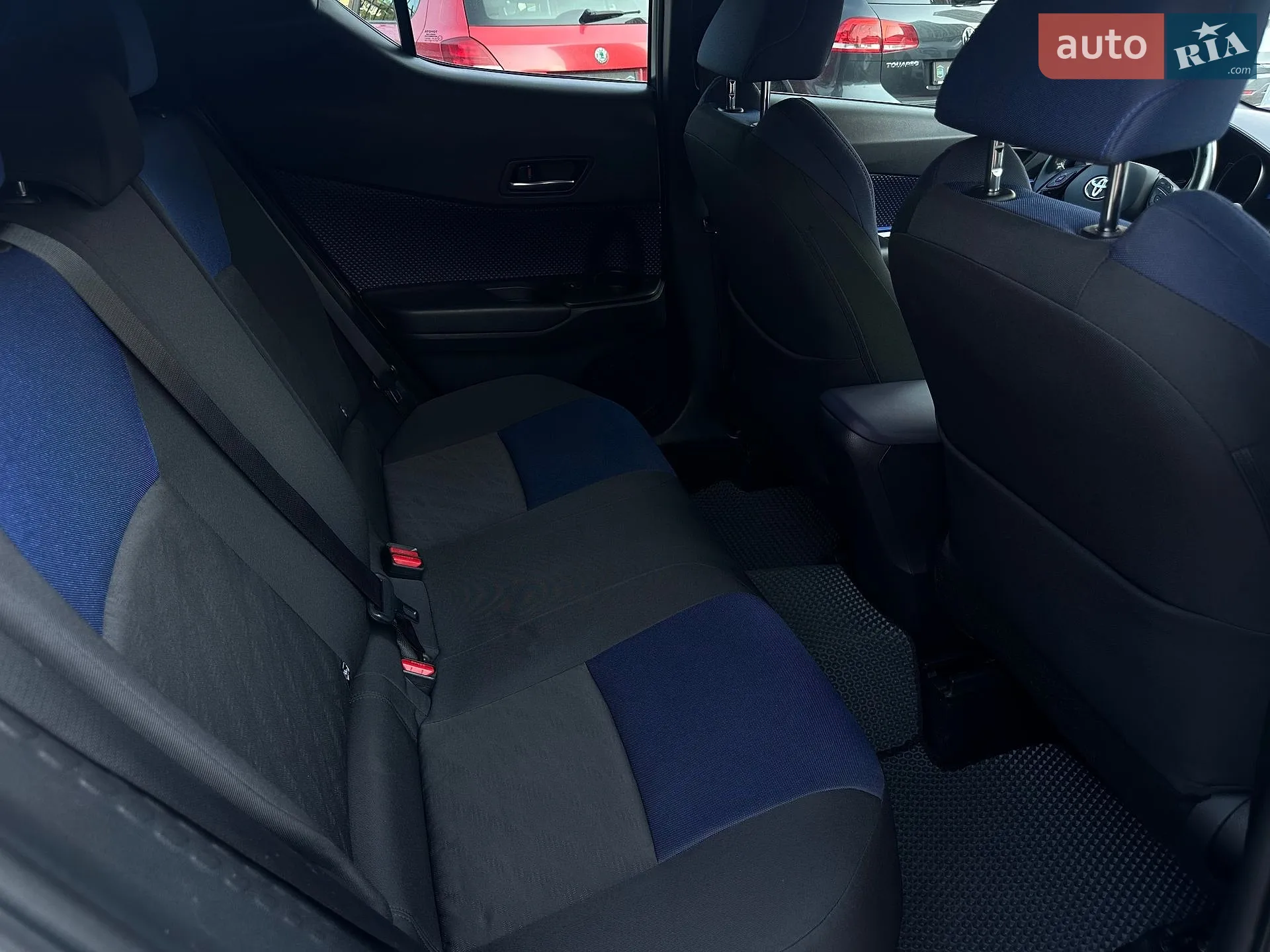 2017 Toyota C-HR - мініатюра 9