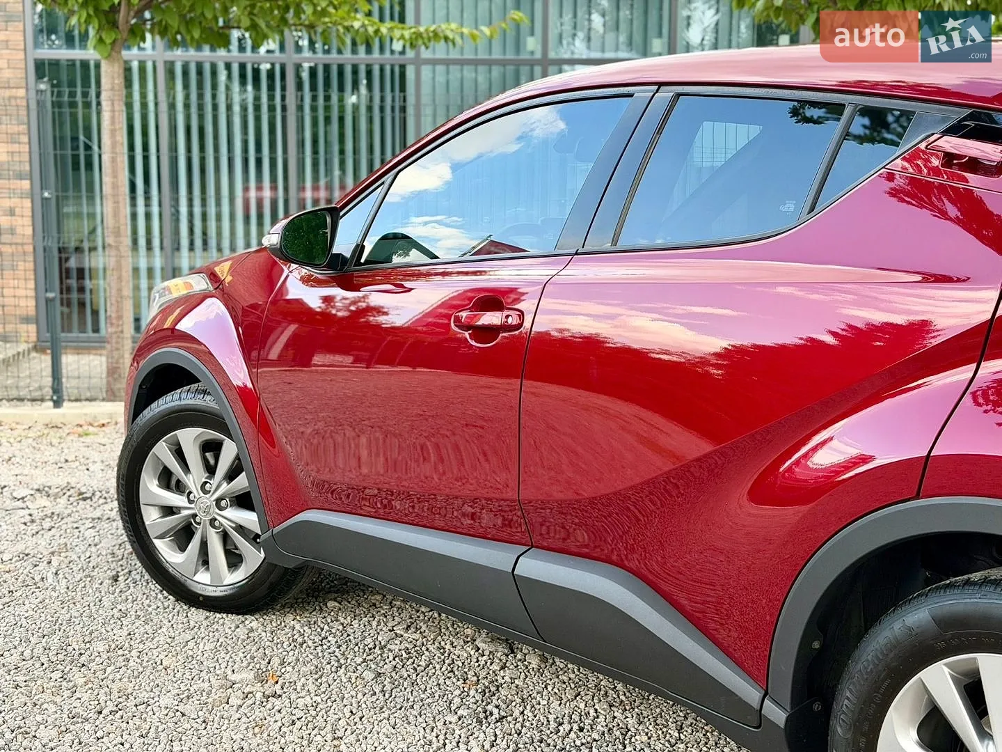 2019 Toyota C-HR - мініатюра 25
