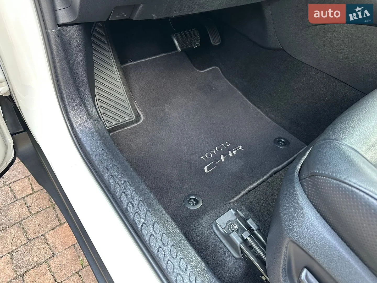2019 Toyota C-HR - мініатюра 81
