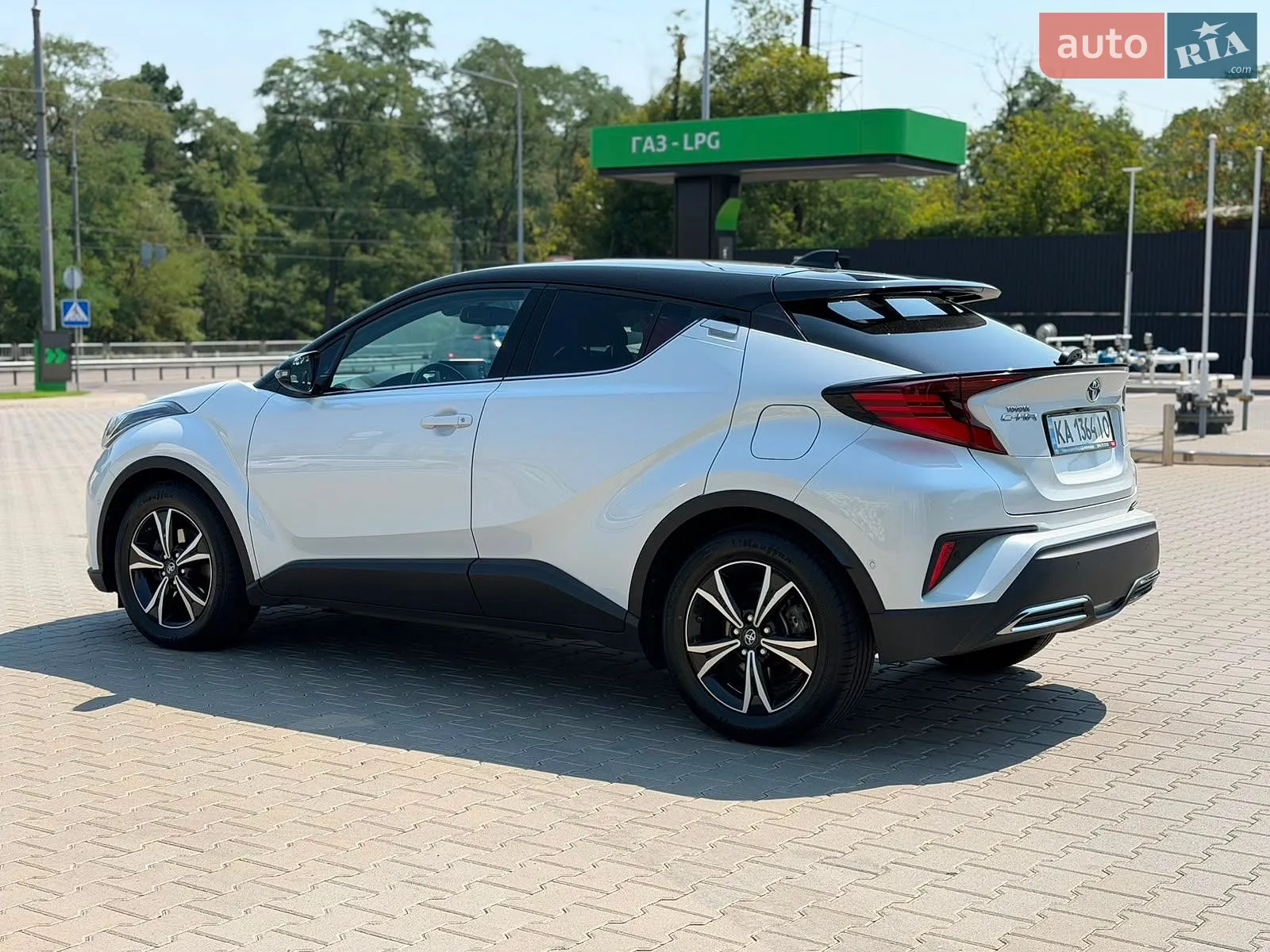 2022 Toyota C-HR - мініатюра 10