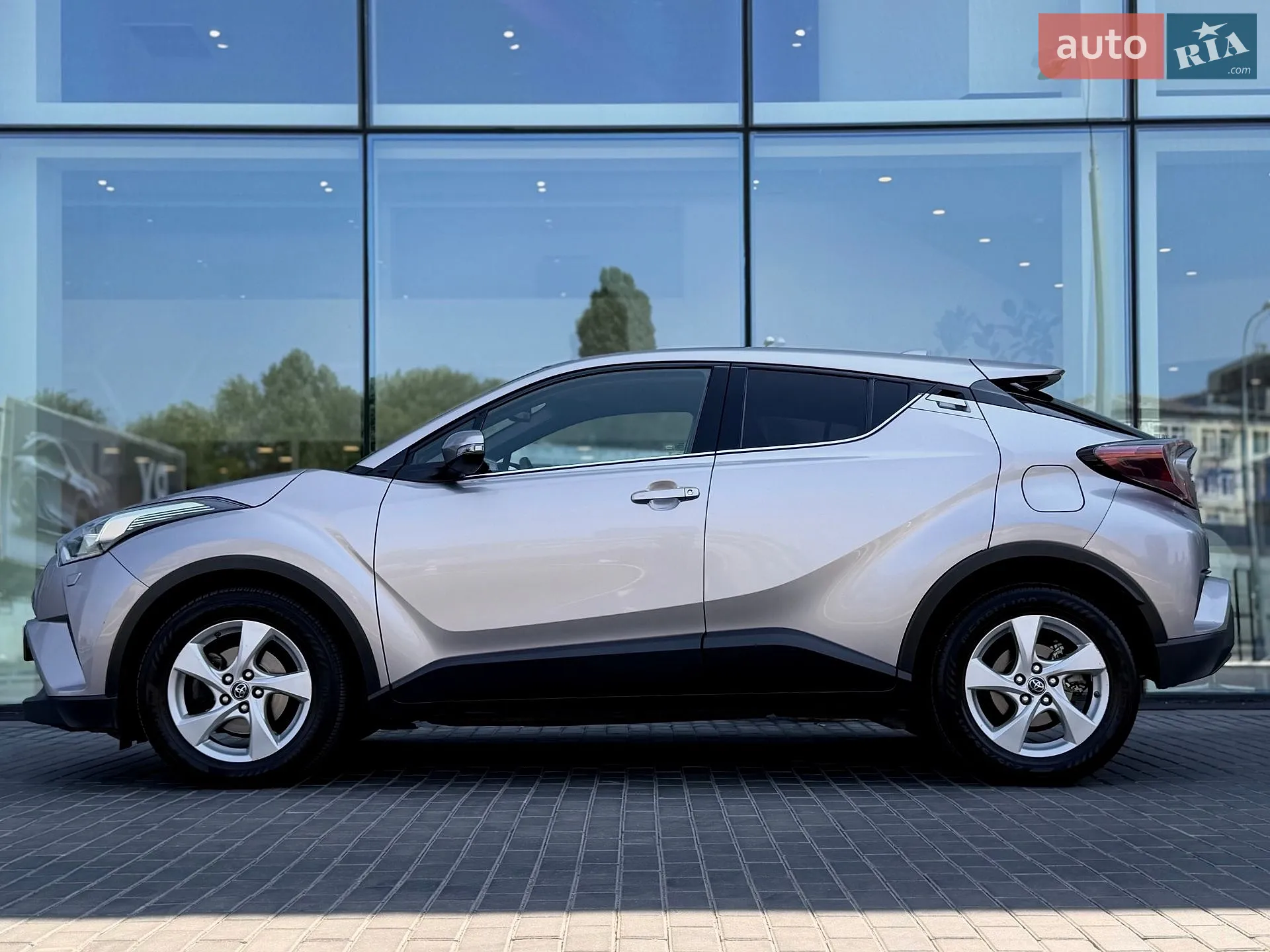 2018 Toyota C-HR - мініатюра 2