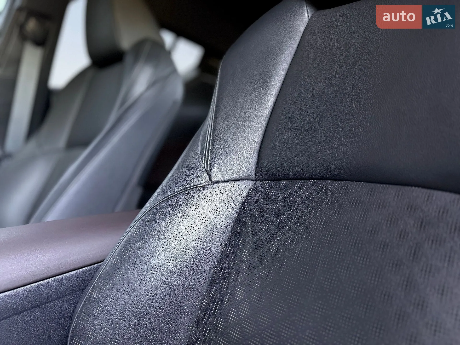 2018 Toyota C-HR - мініатюра 13