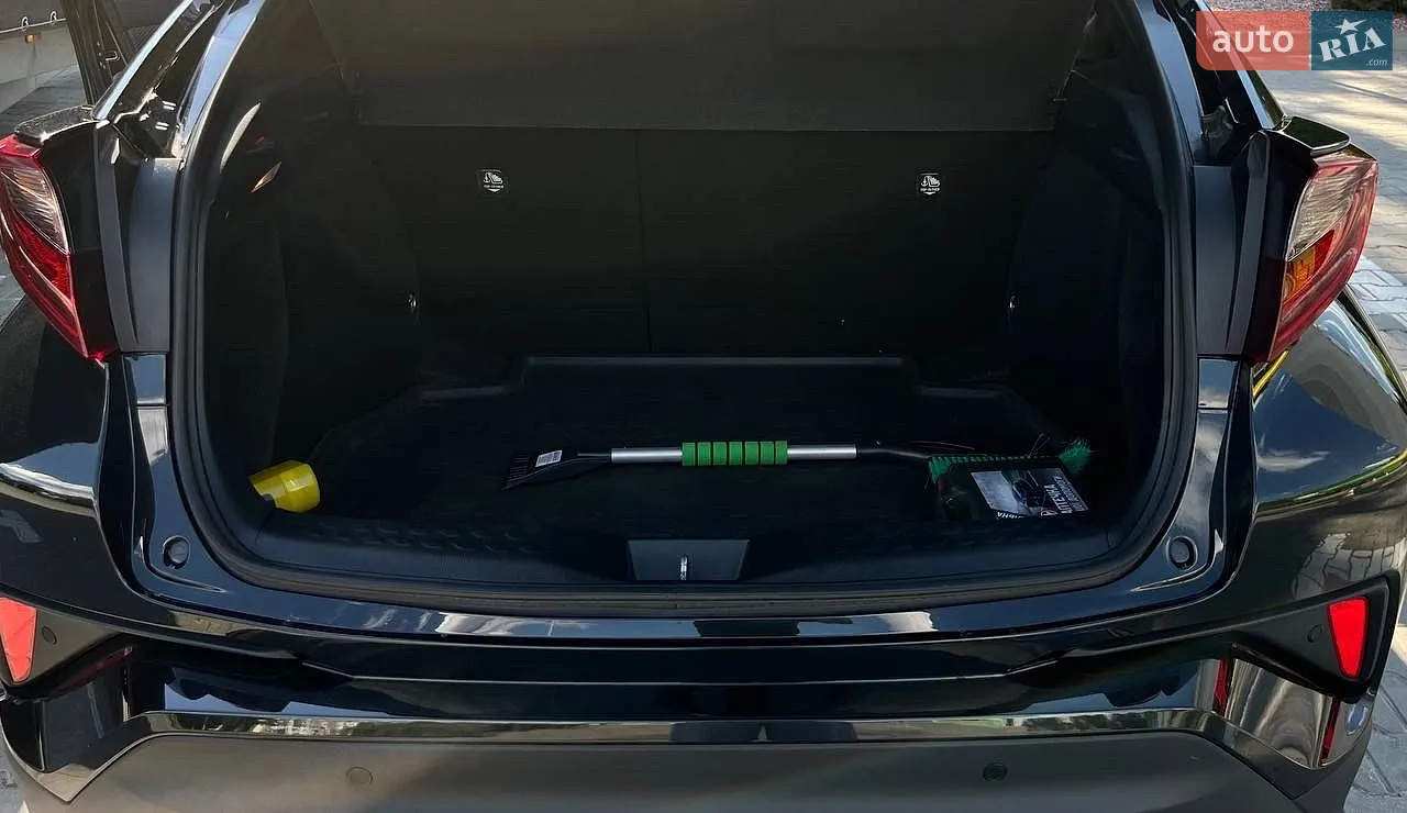 2020 Toyota C-HR - мініатюра 18