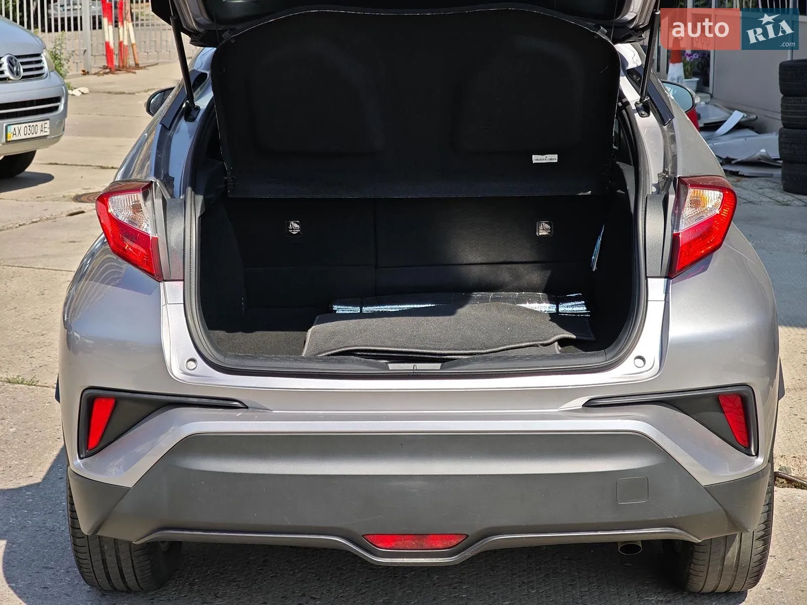 2019 Toyota C-HR - мініатюра 16