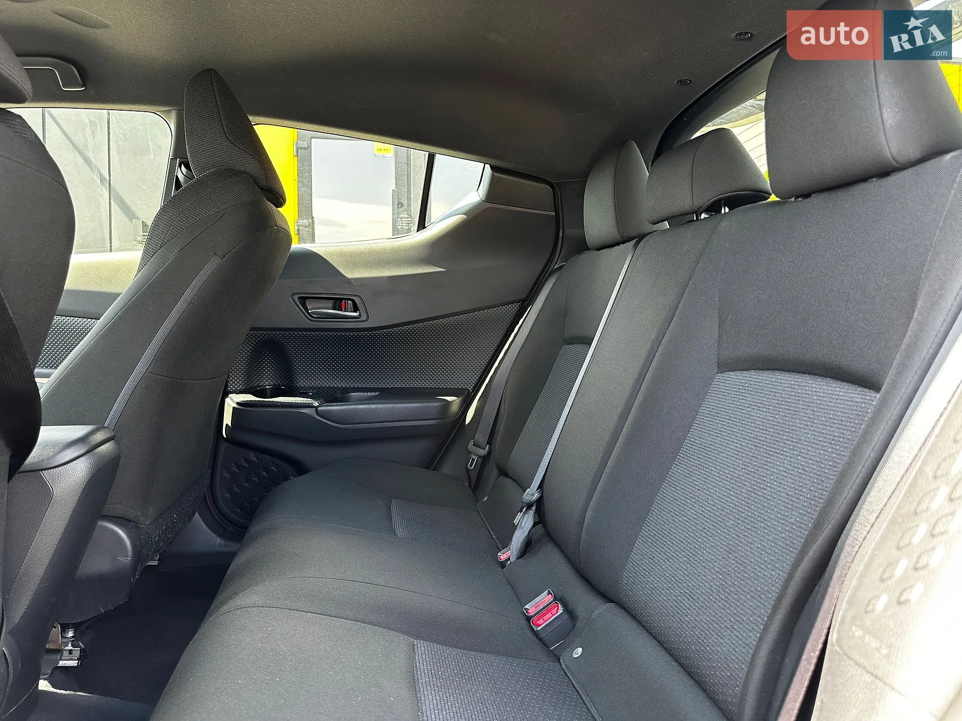 2019 Toyota C-HR - мініатюра 29