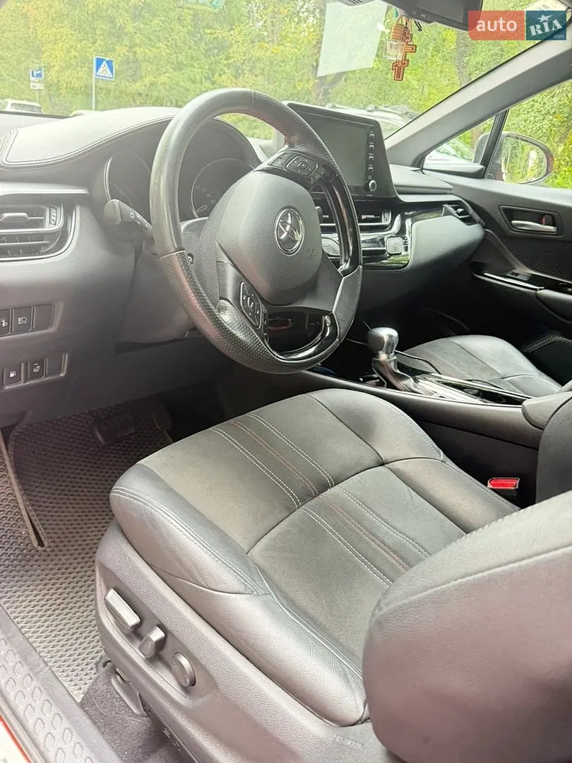 2021 Toyota C-HR - мініатюра 8