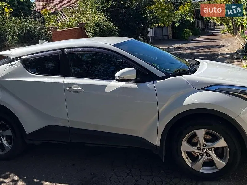 Toyota C-HR 2017