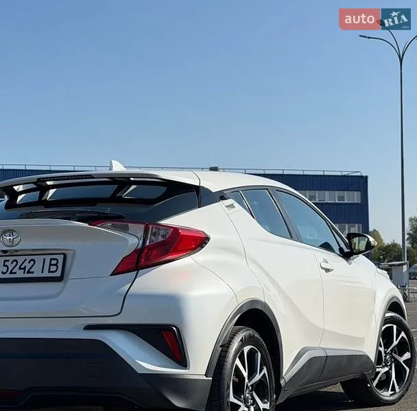 Toyota C-HR 2017