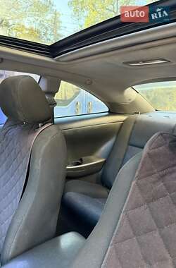 Купе Toyota Camry Solara 2006 в  фото 7 Купе Toyota Camry Solara 2006 в