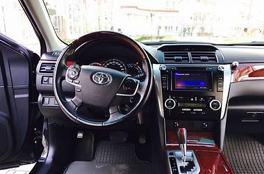 Седан Toyota Camry 2014 в Ивано-Франковске