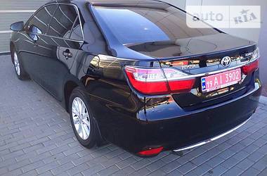 Седан Toyota Camry 2015 в Киеве