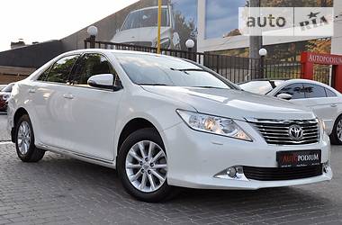 Седан Toyota Camry 2014 в Одессе