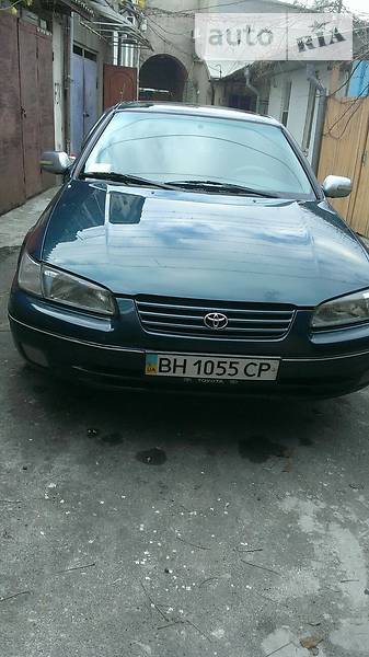  Toyota Camry 1998 в Одессе