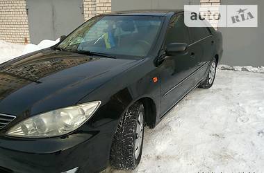 Седан Toyota Camry 2005 в Полтаві