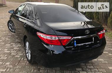 Седан Toyota Camry 2015 в Львові