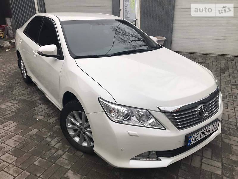 Toyota Camry 2012 года