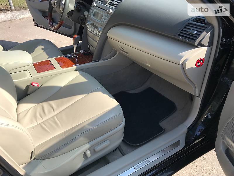 Седан Toyota Camry 2008 в Харькове