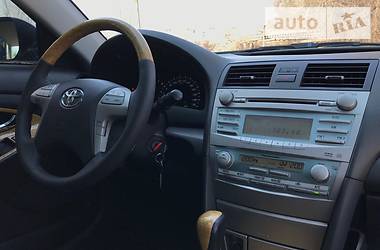 Седан Toyota Camry 2007 в Кривом Роге