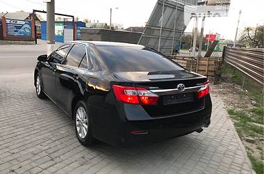 Седан Toyota Camry 2012 в Кропивницком