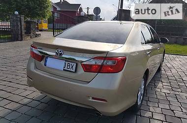 Седан Toyota Camry 2012 в Мукачевому