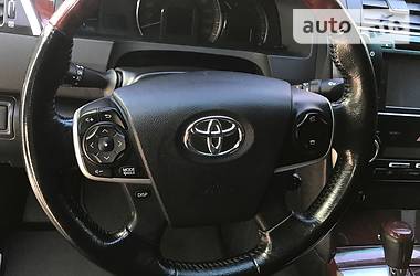 Седан Toyota Camry 2013 в Киеве