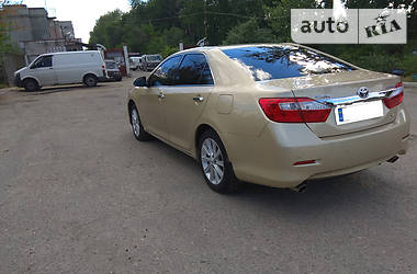 Седан Toyota Camry 2012 в Харькове