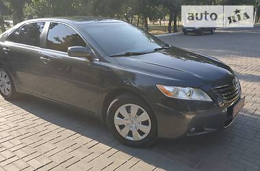 Седан Toyota Camry 2006 в Мариуполе