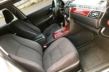 Седан Toyota Camry 2012 в Днепре