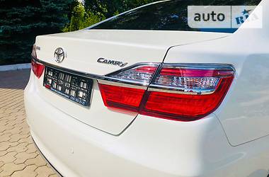 Седан Toyota Camry 2016 в Днепре