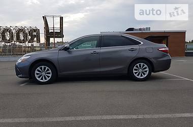 Седан Toyota Camry 2015 в 