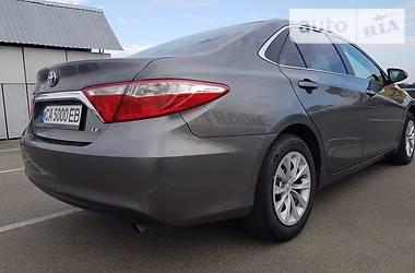 Седан Toyota Camry 2015 в 