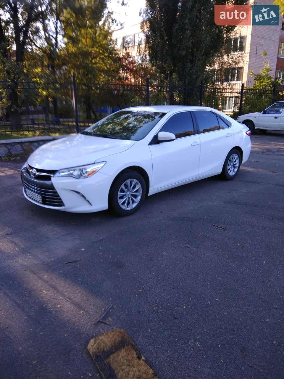 2016 Toyota Camry - мініатюра 19