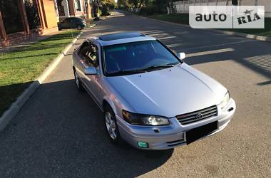 Седан Toyota Camry 1998 в Одессе